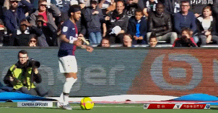 利物浦第二次在欧冠主场丢4+球，上一次是2023年2-5皇马（利物浦欧冠主场再遭4+失球，上次还是2023年2-5不敌皇马）