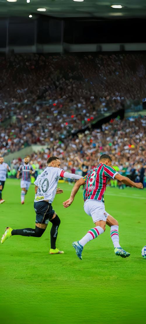 伊斯科：梦想能代表西班牙出战世界杯，但现在需先好好康复（伊斯科：渴望为西班牙出战世界杯，当前首要任务是康复）