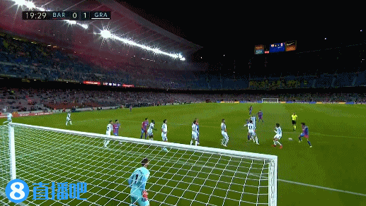 错失绝平机会，帕罗特补时阶段勺子点球打飞