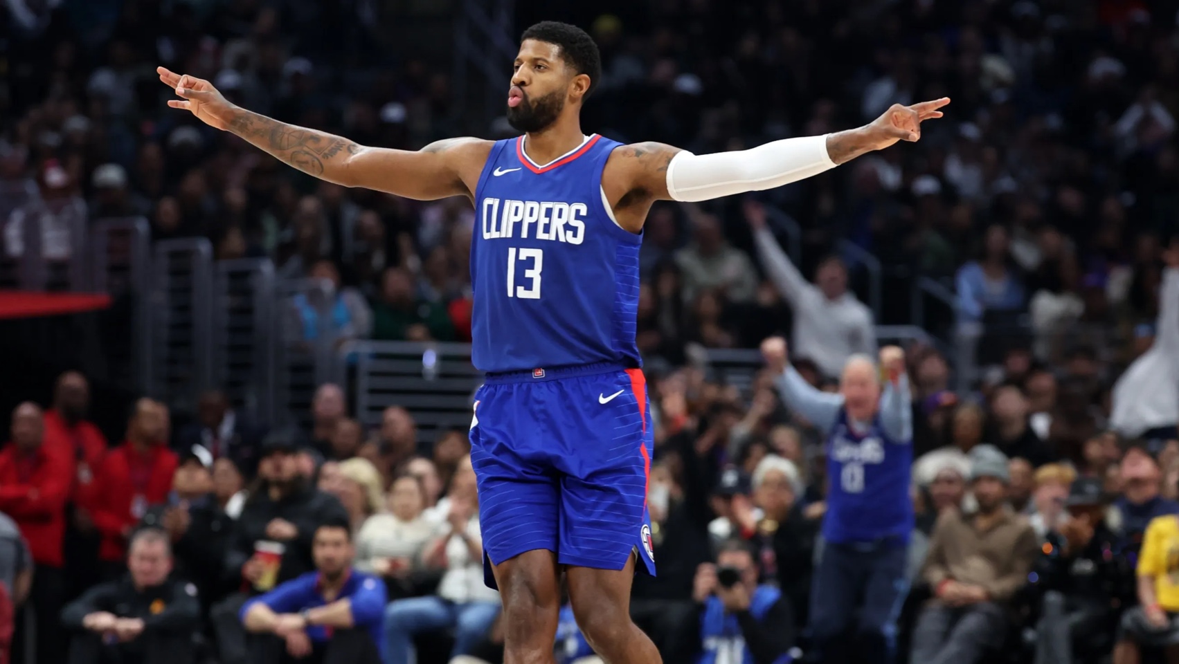 马赛连败后迎来反弹（马赛止住连败，强势反弹）