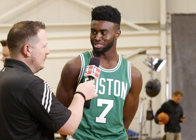 士签约达成 士签约达成